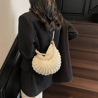 Handwoven Seashell Women Beach Shoulder Bag Multifunctional Pearls Chain Crossbody Bag Summer Boho Clutch for Vacation Travel